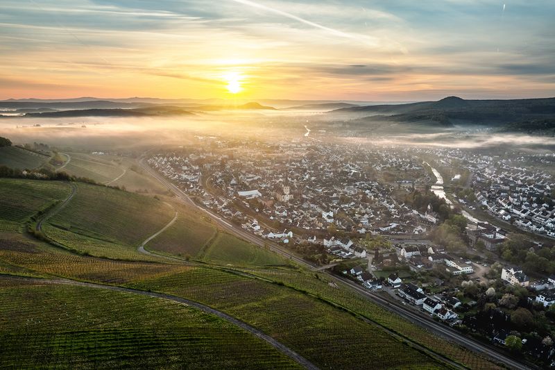 Nebliger Blick über Ahrweiler
