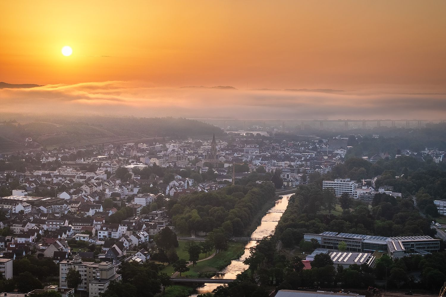 Nebliger Blick auf Bad Neuenahr