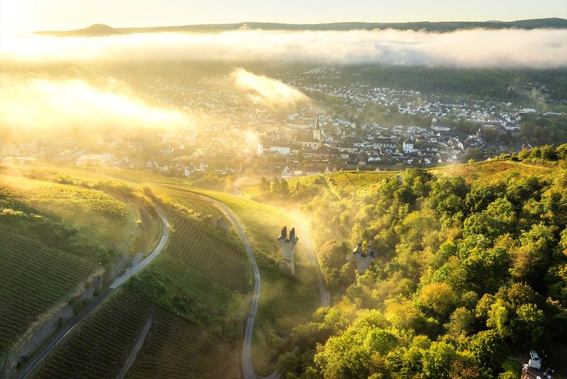 Nebliger Blick auf Ahrweiler