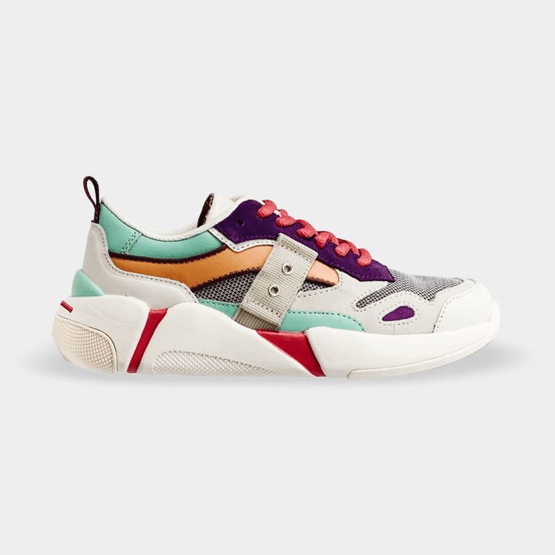 Sport shoes