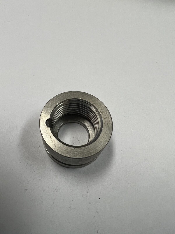 DPF WELD BUNG/SENSOR PORT FF18150KEY. 18mm x 1.50mm. FLAT FARE WITH KEY