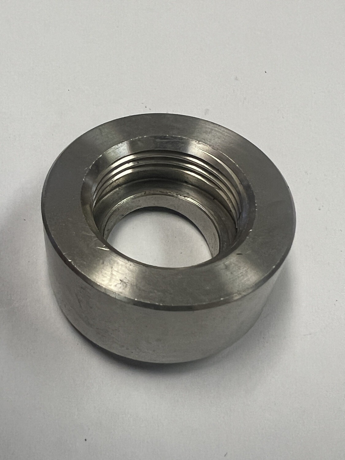 DPF WELD BUNGS/SENSOR PORT AFM  DDE23539925. 22mm x 1.50 mm. FLATE FARE WITH SADDLE