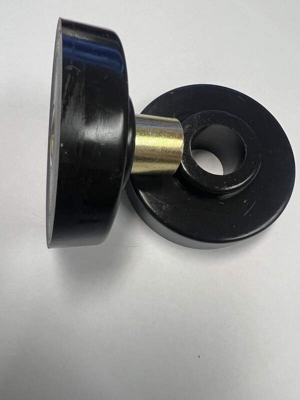 Afm Freightliner Radiator Bushing - 1 SET ( 2PC 1 PIN) OEM#0516070000