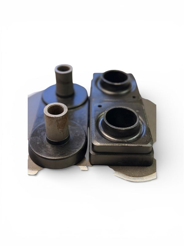 CLAMPGUY COMPATIBLE FIT FOR Freightliner J-212472-1 M17453KUB MOTOR MOUNT KIT CONSISTS OF 1-M17453, 1- M462126UB & 3/4 INCH HARDWARE '08-'16 CASCADIA, CORONADO, CENTURY, M2