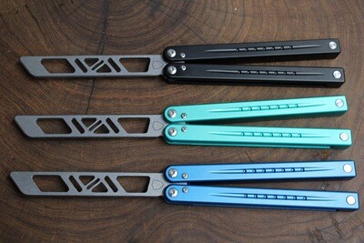 Monarch Trainer Bailsong/Butterfly Knife