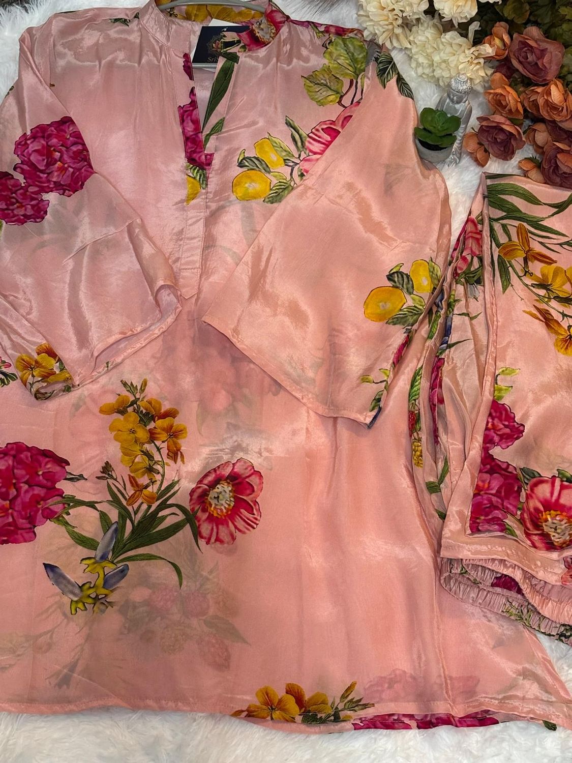 ​🌸 Floral Elegance in Pure Crepe