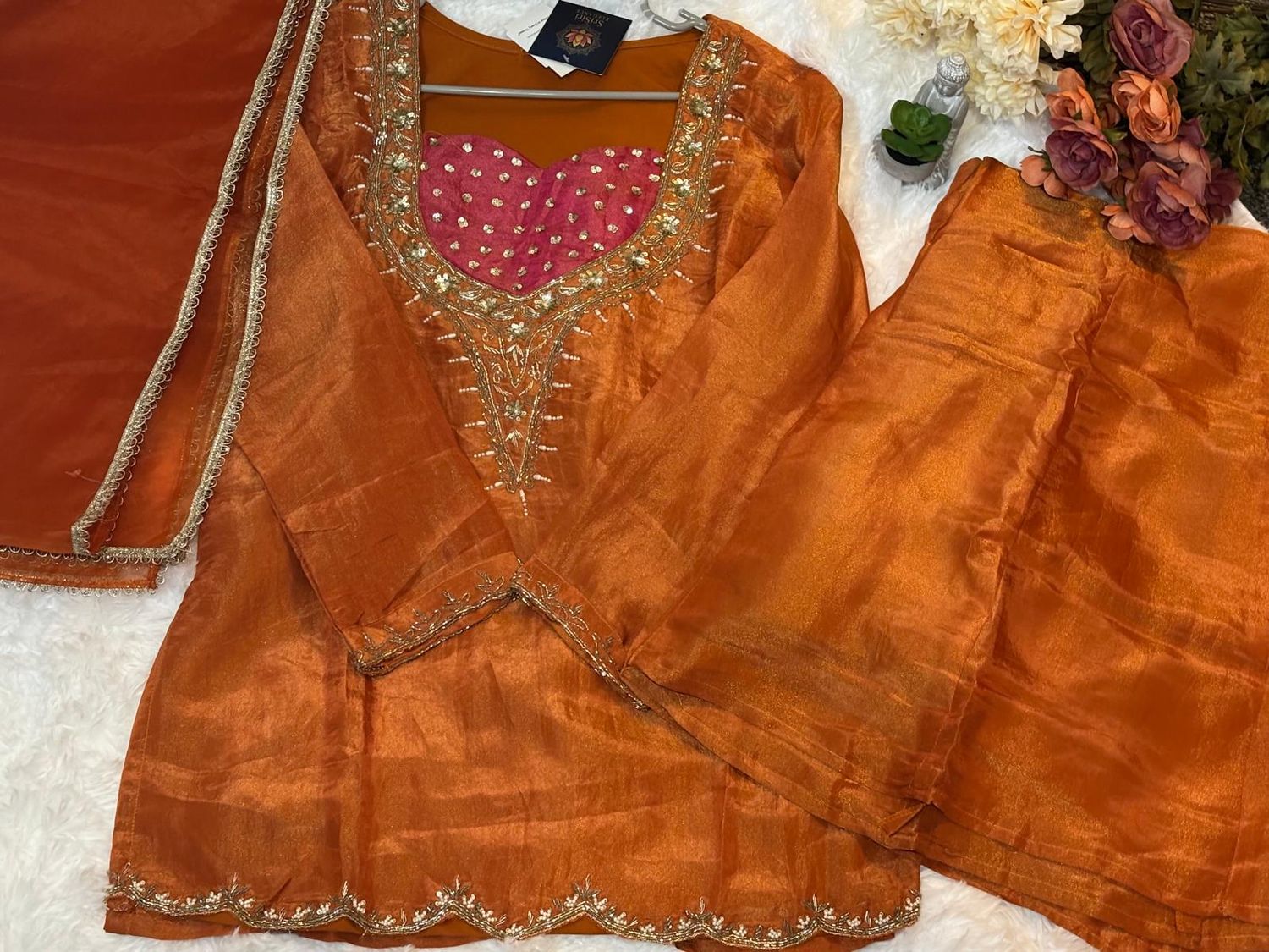 ​🌺 Regal Radiance in Orange &amp; Gold 🌺