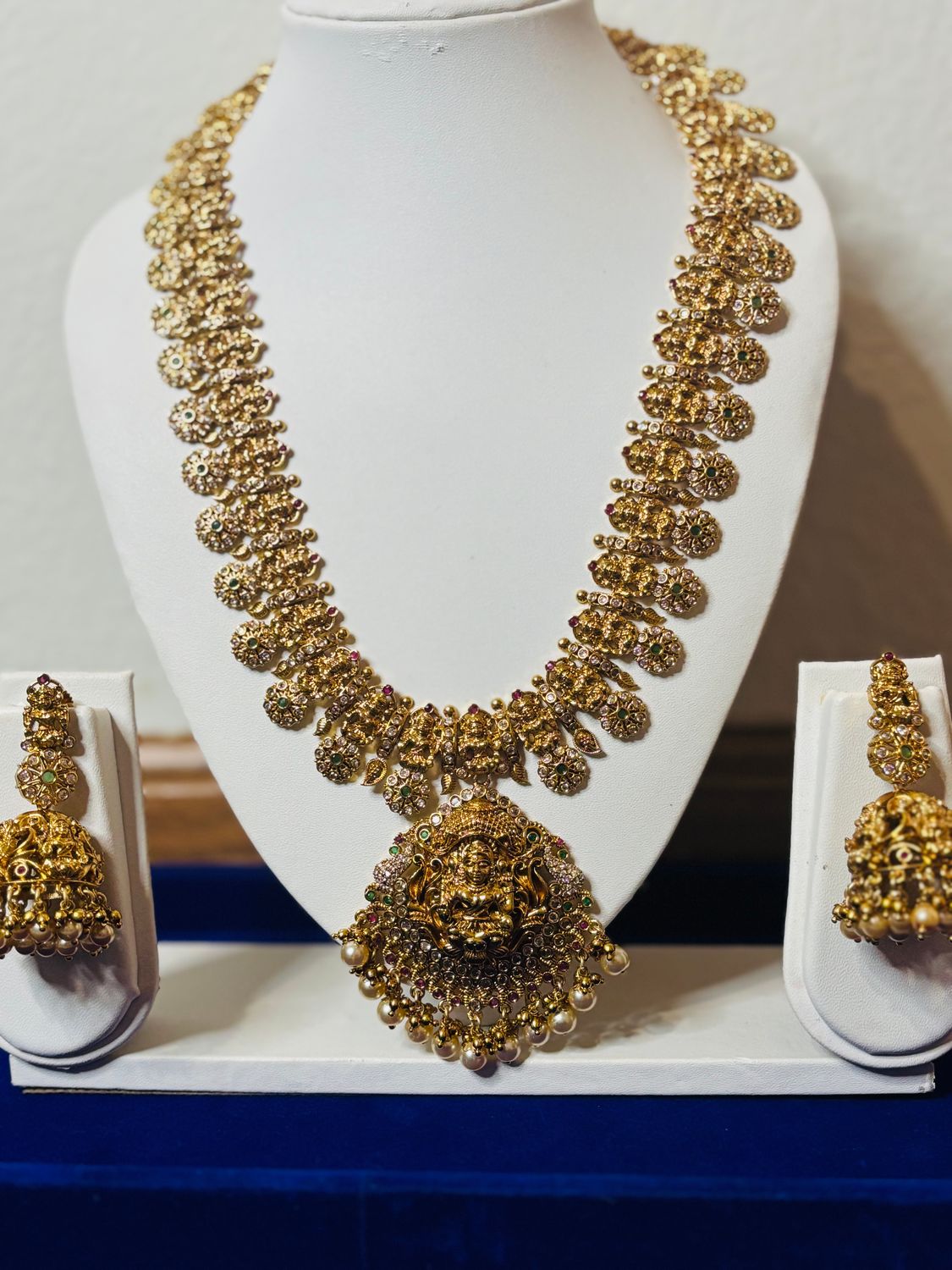 Bottu Mala with Lakshmi Devi Pendant Haram