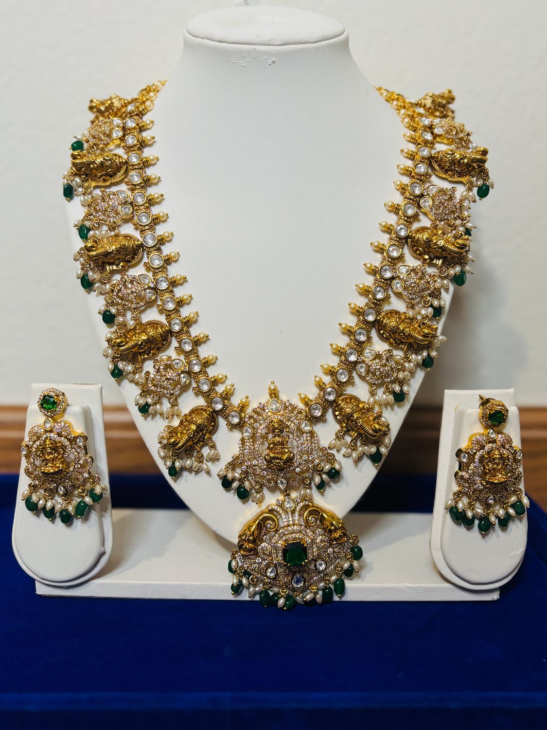 Temple-Inspired Haram Set