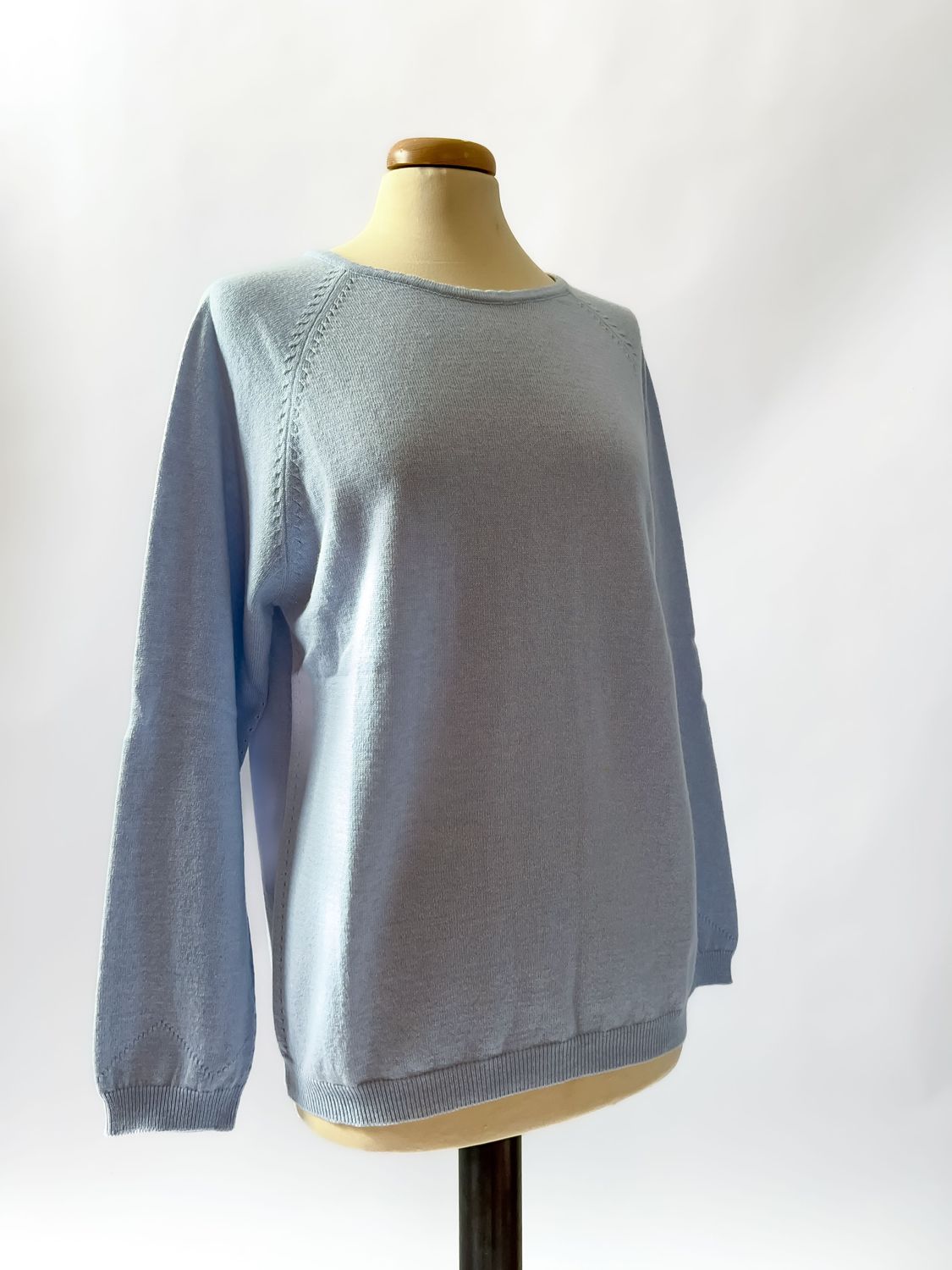 Maglione girocollo da donna in cashmere con lavorazioni a losanga - Azzurro Maglione girocollo da donna in cashmere con lavorazioni a losanga - Azzurro