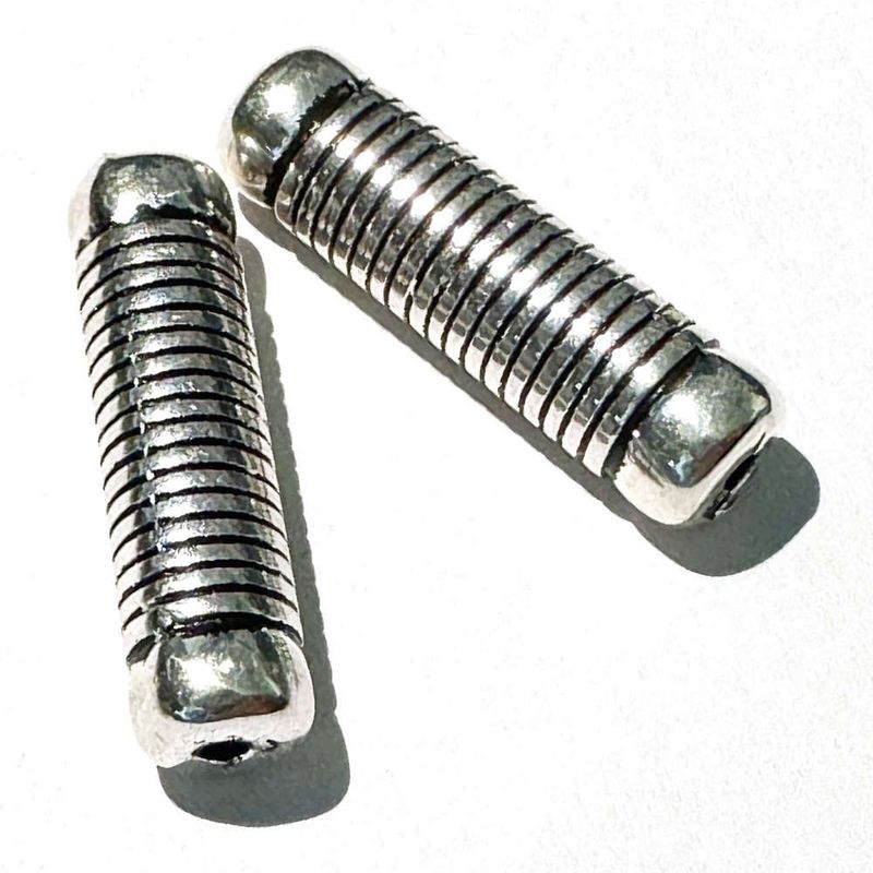 2 PERLEN 26x12 MM SILBERFARBEN RUND GESCHWÄRZT NICKELFREI