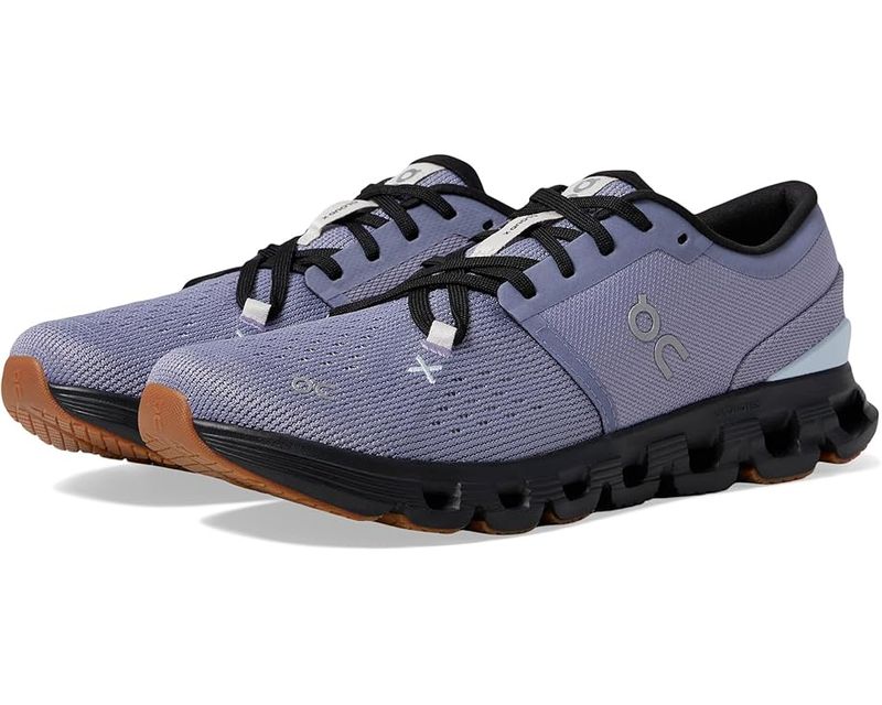 On Cloud X 4 Feather/Black Women&#39;s 7.5