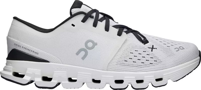 On Cloud X 4 Ivory/Black Women&#39;s 8.5