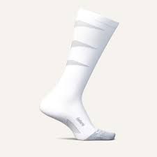 Feetures Graduated Compression Light Cushion Knee High White XL