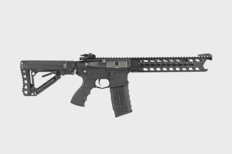 CM 16 E.T.U. Predator