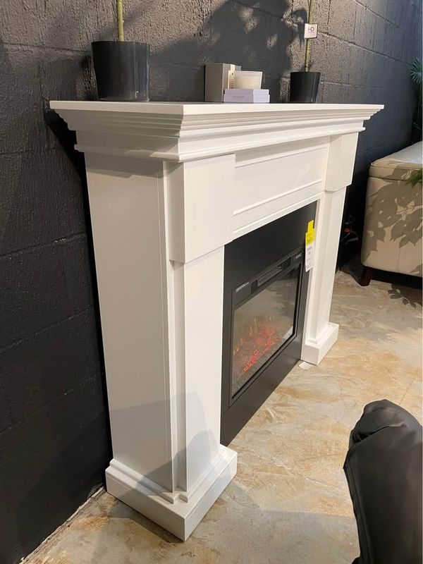 Gaulke Electric Fireplace With Mantel 1500W Freestanding Heater With Remote Control