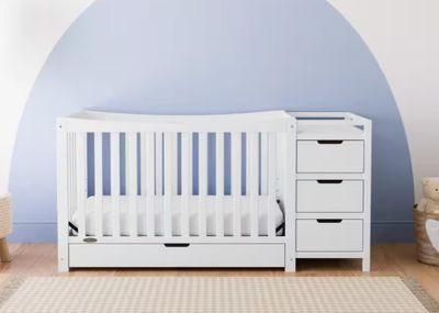 Graco Hadley 5-in-1 Convertible Crib Changer White