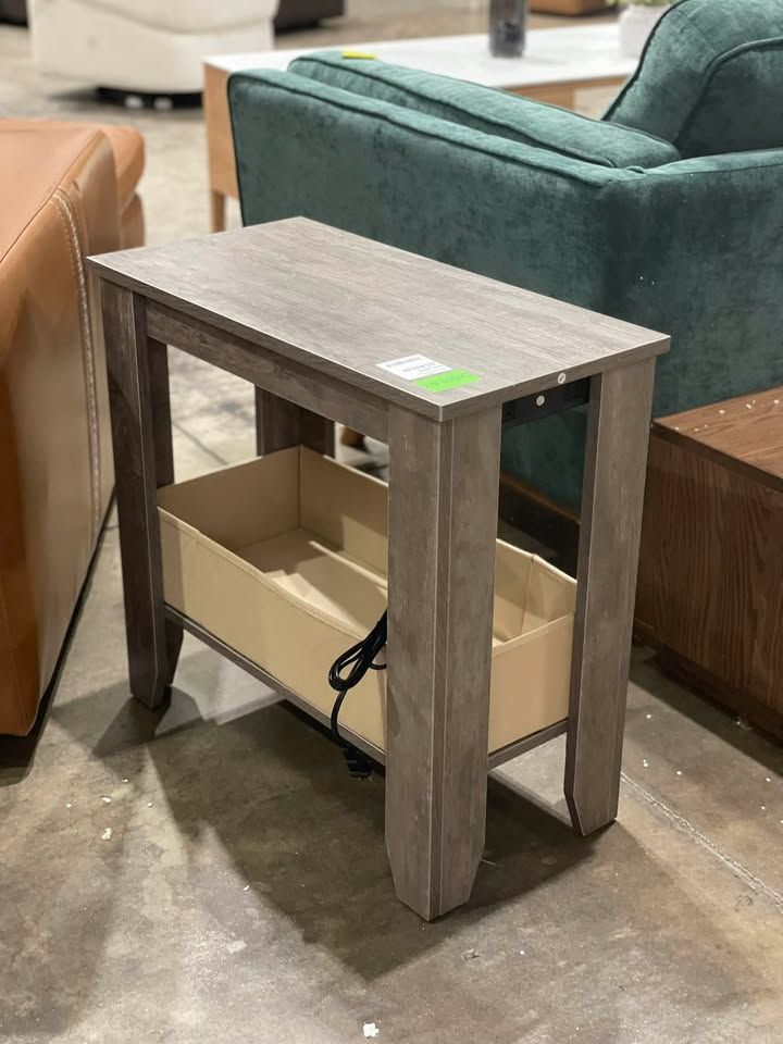 OUTONLIFE  End Table