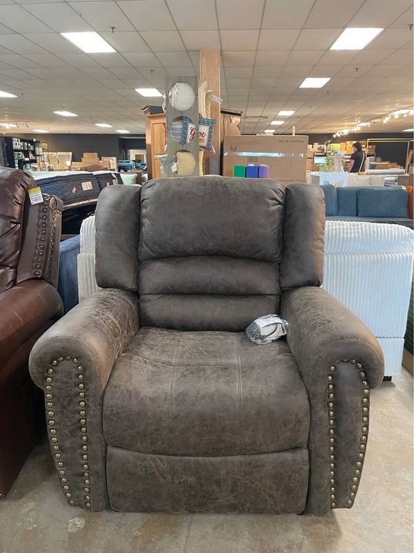 39.8" Wide Classic and Oversized Breathable Faux Leather Power Recliner with USB Port