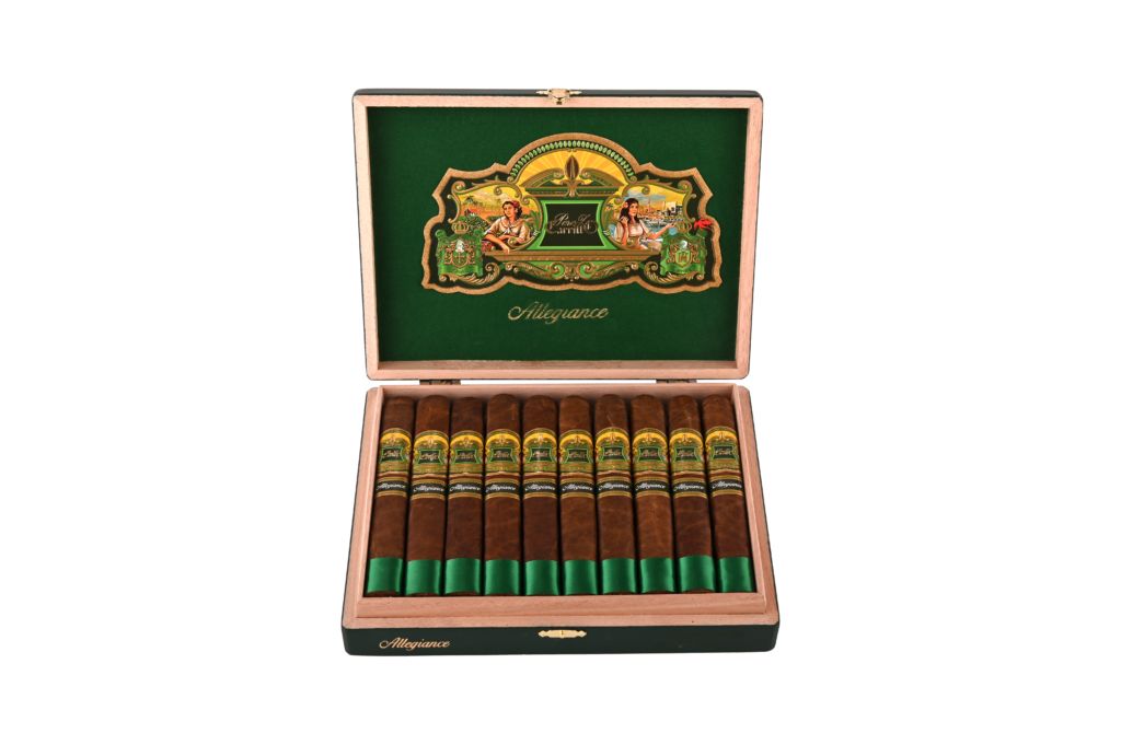Casa Carrillo – Allegiance 6×52 Confidant – Box