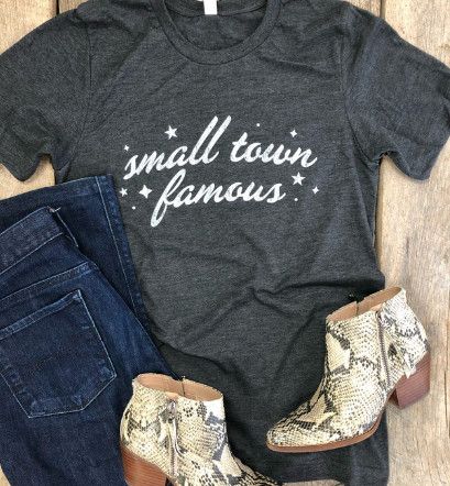 Small Town Famous, Size: XS