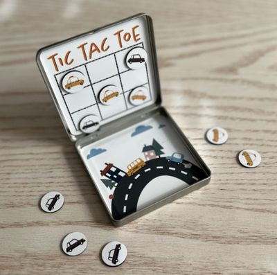 Tic Tac Toe Magnetic Cars