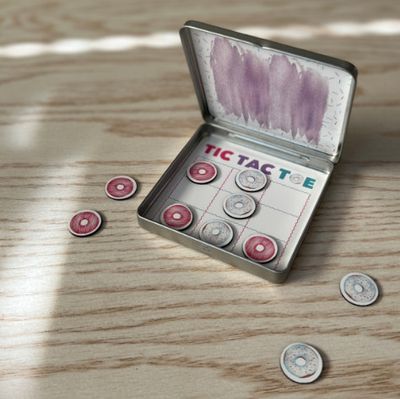 Tic Tac Toe Magnetic Donuts