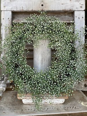 Little Luna Leaves Wreath 20”