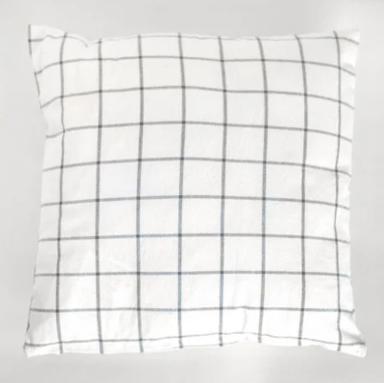Check Pattern Pillow 18&quot;