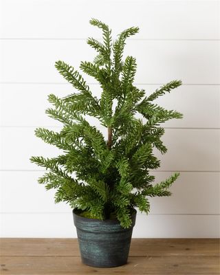 Real Feel Hew Tree in Pot 23.5”