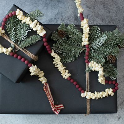 Popcorn Cranberry Garland 9’