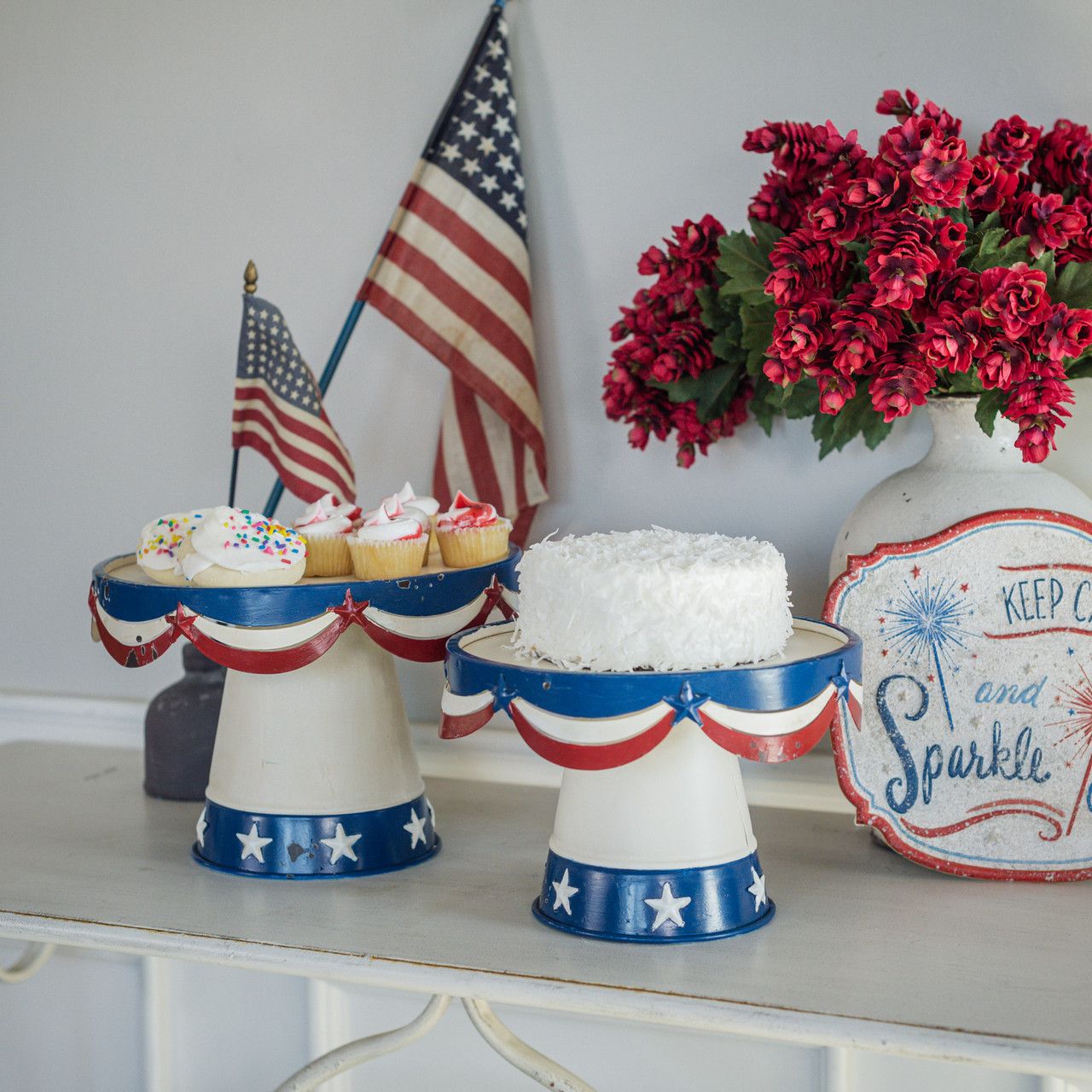Patriotic Dessert Stand LG