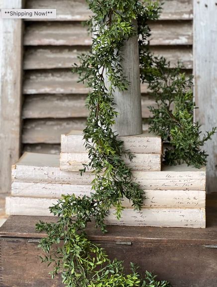 New England Realistic Boxwood Garland 6’