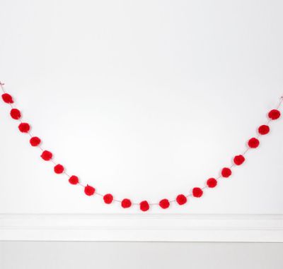 5’ Pom Pom Garland Red