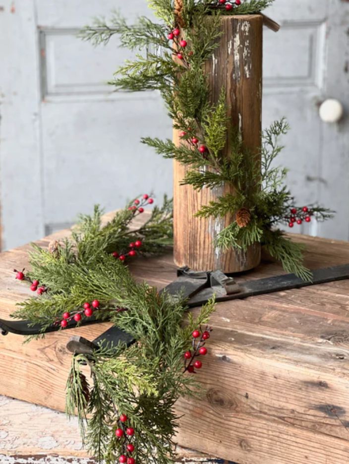 Alpine with Berries Garland 6&#39;