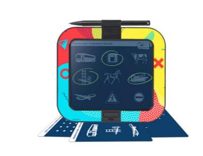 Dash Travel Activity Kit