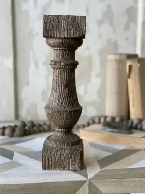 Isadore Pillar Holder 13.25”