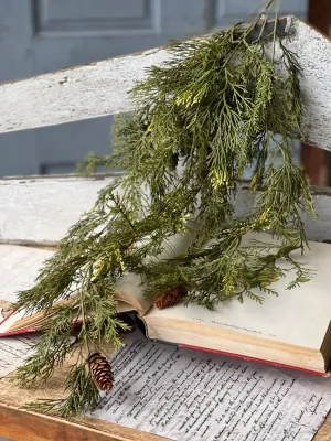 Alpine Cedar Hanging 34”