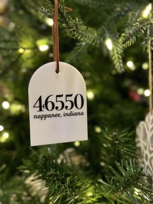 Clearance - 46550 Nappanee Arch Ornament