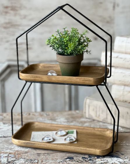 Sullivan Tiered Holder 16.5”