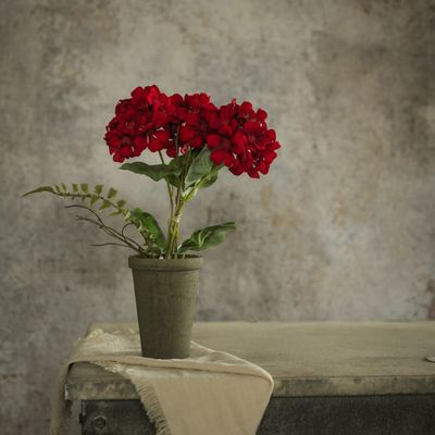 Red Potted Geranium 14”
