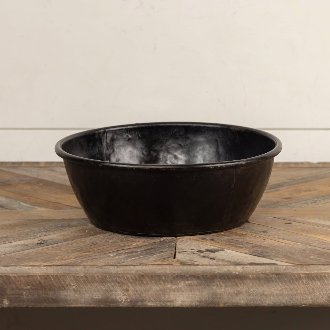 Aged Black Bowl MD 10.5”