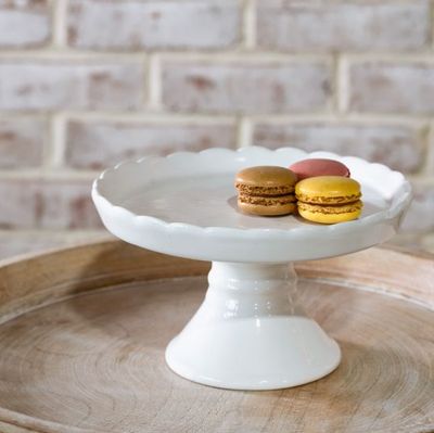 White Scallopped Pedestal 7.5”W