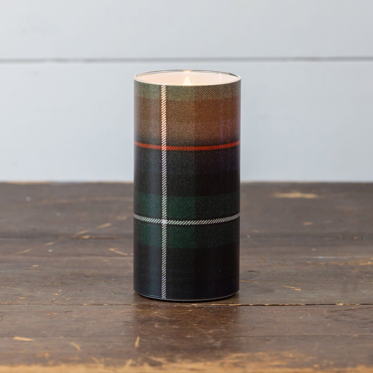 Green, Black &amp; White Tartan 3D Flame Glass Candle 6”