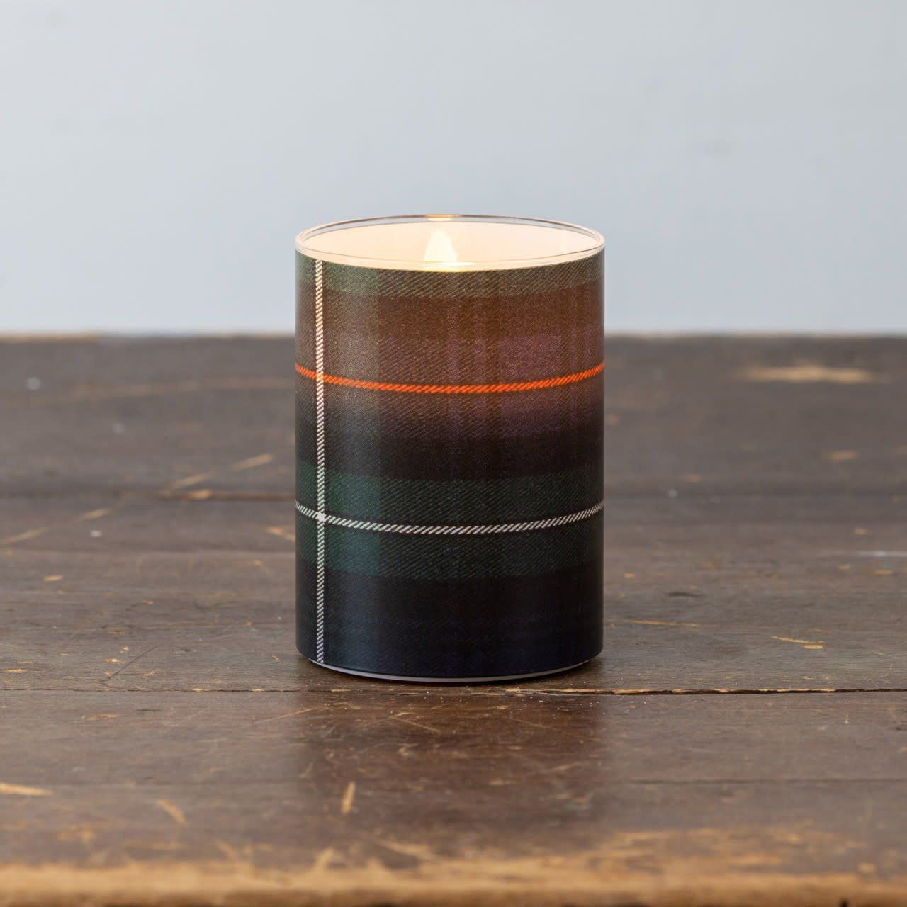 Green, Black &amp; White Tartan 3D Flame Glass Candle 4”