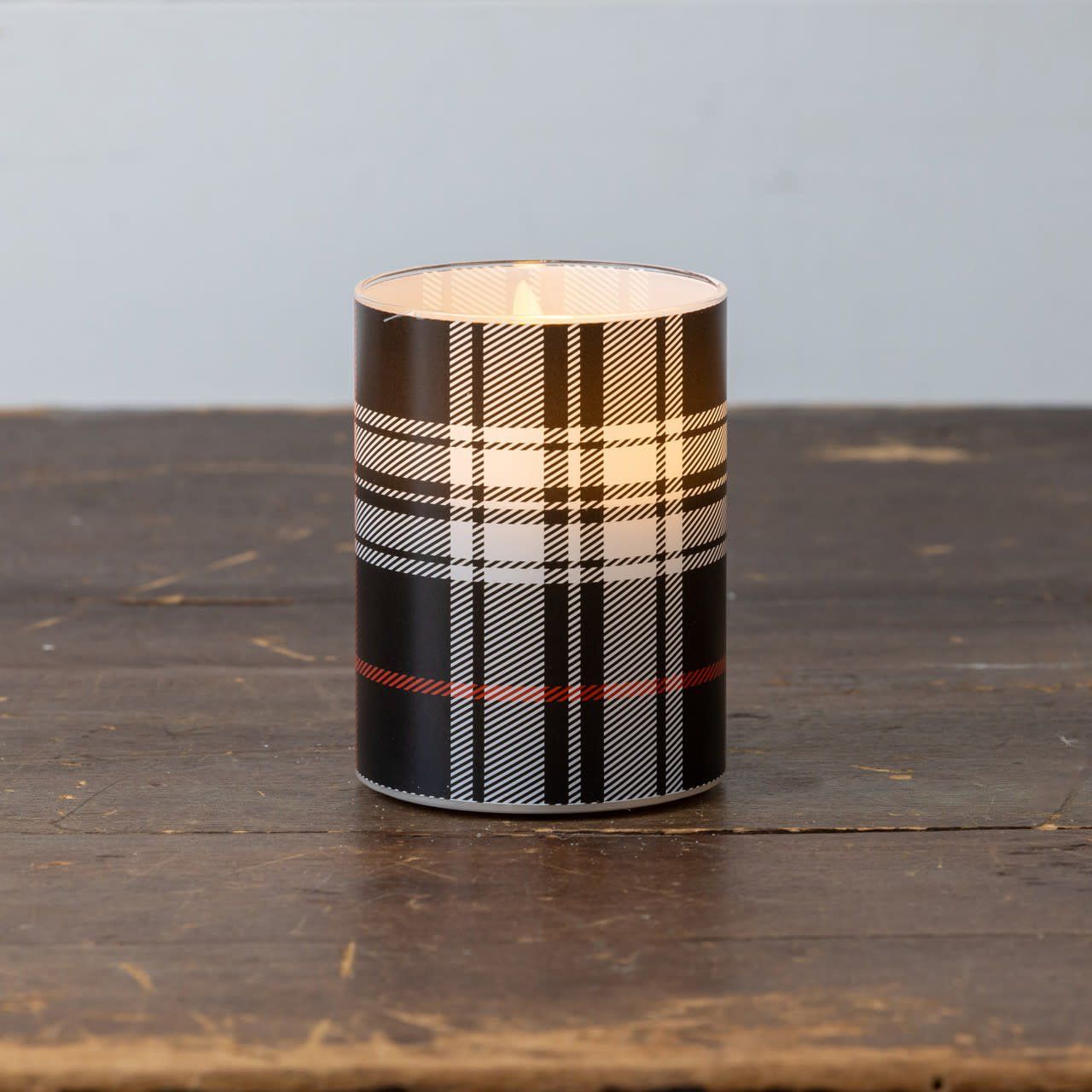 Black &amp; White Tartan 3D Flame Glass Candle 4”