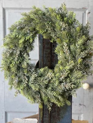 Glacier Greens Wreath 23”
