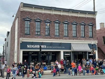 Celebrate Fall with Neighbors Mercantile!