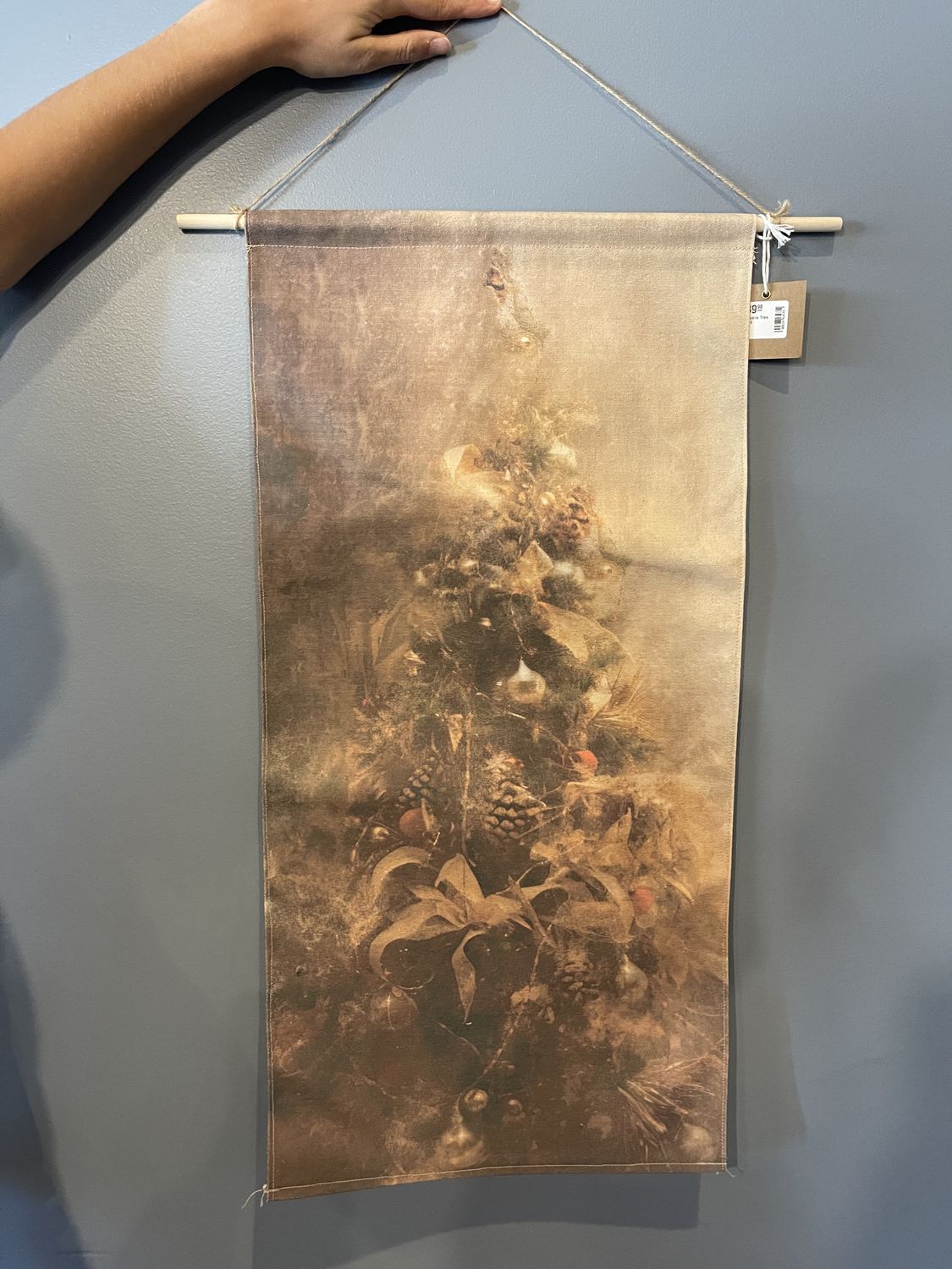 Pinecone Tree Scroll