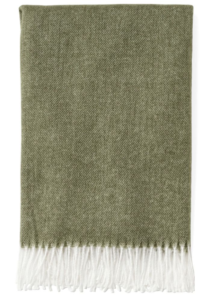 Throw w/Fringe Green 50x60 Throw w/Fringe Green 50x60
